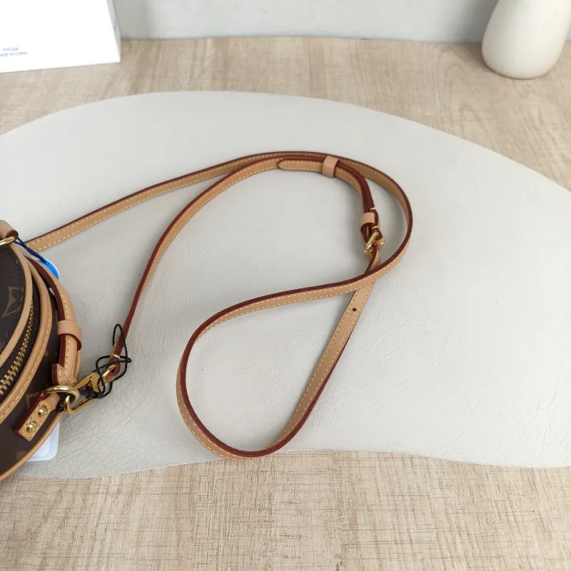 Louis Vuitton Crossbody Bag Mini BOITE CHAPEAU Monogram PV Cmini13 × 6.5 × 12 cm — detail view 3 of 12