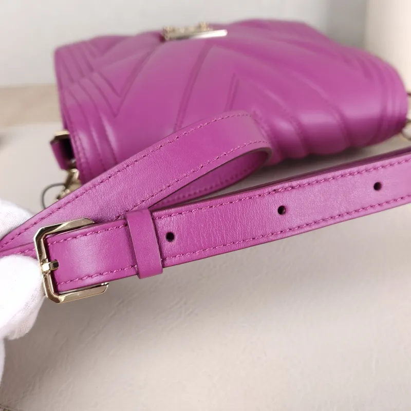 MCM Crossbody Bag Crossbody Bag Calfskin One Size 21 × 4 × 19 cm — detail view 4 of 17