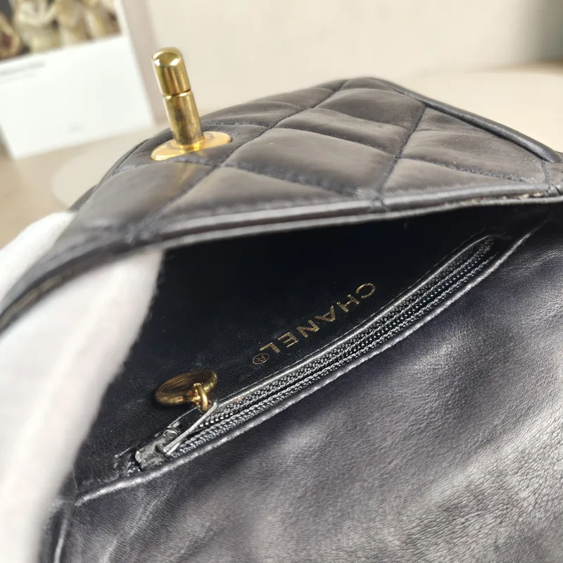 Chanel Belt Bag Belt Bag Black Calfskin One Size15 × 3 × 12 cm — detail view 4 of 12