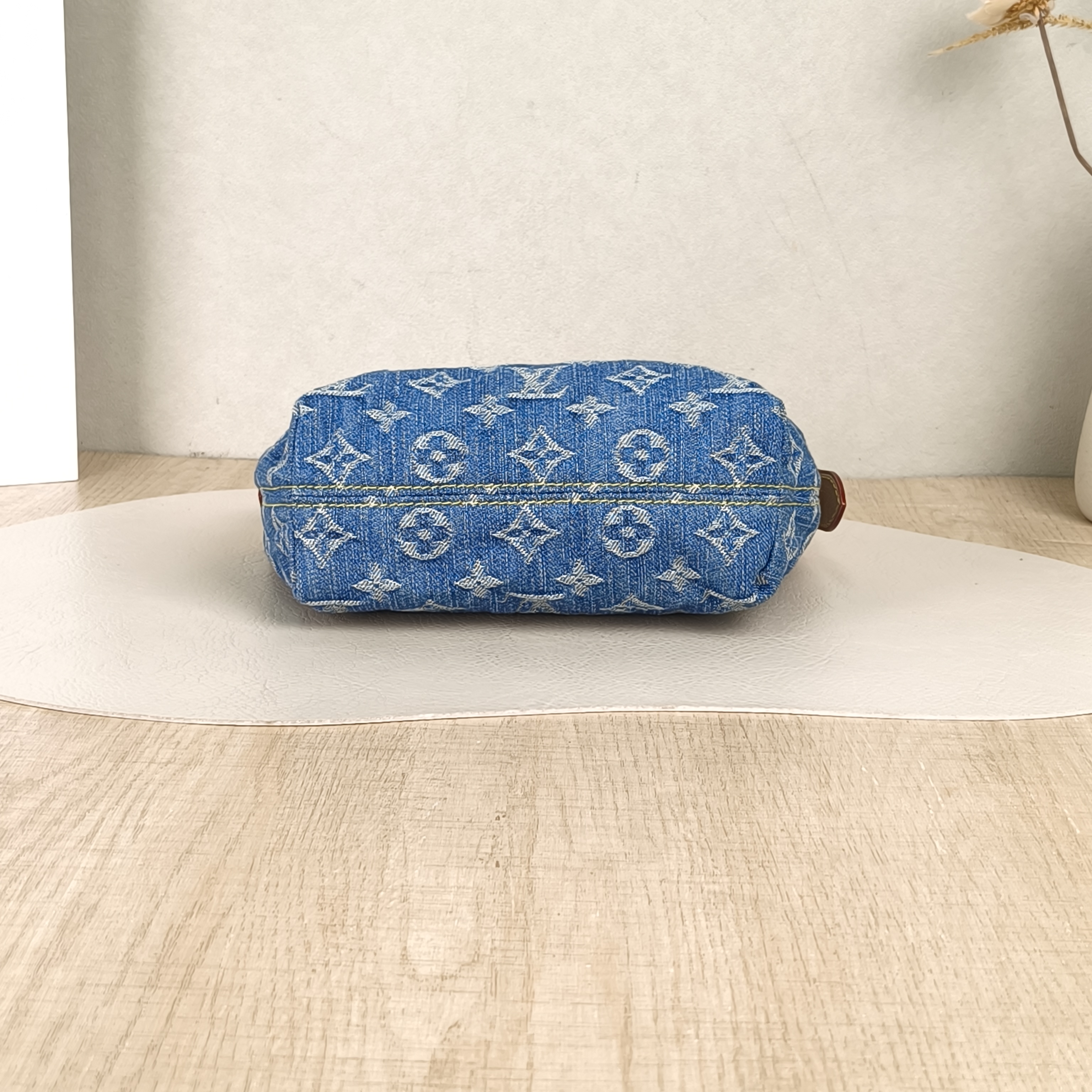 Louis Vuitton Shoulder Bag Pochette Hills Blue One Size18.5 × 6.5 × 11 cm — cover view 5 of 5