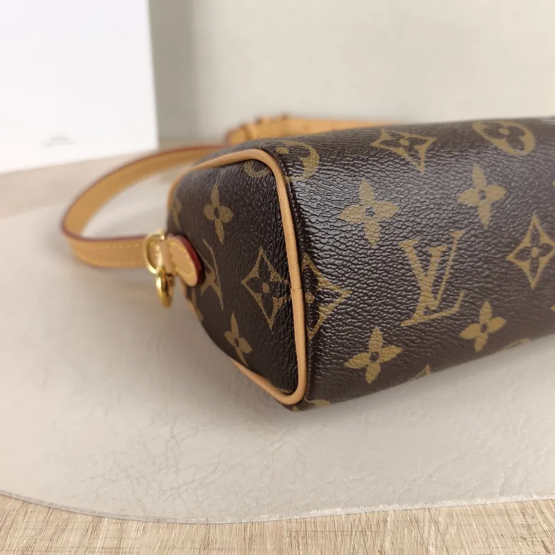 Louis Vuitton Crossbody Bag Speedy Nano Monogram · Vivienne PVC nano 16 × 7.5 × 10 cm — detail view 8 of 10