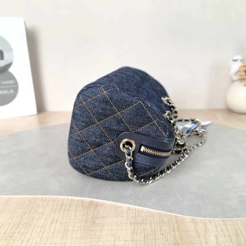 Chanel Crossbody Bag 26p Crossbody Bag Navy One Size 18.5 × 11 × 11.5 cm — detail view 9 of 10