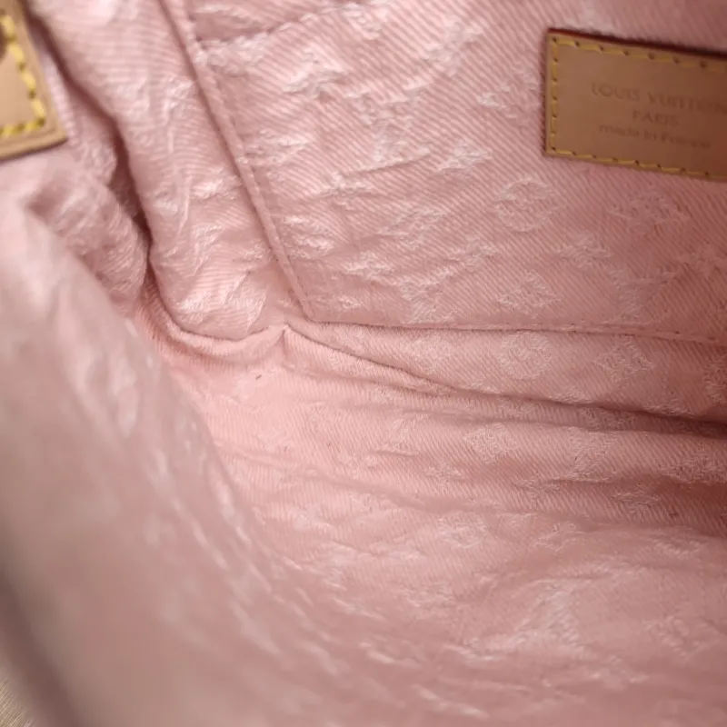 Louis Vuitton Shoulder Bag Sunset Pink 27 × 3 × 18 cm — detail view 1 of 12