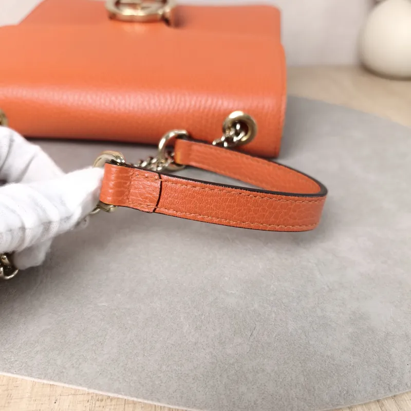 GUCCI Crossbody Bag Interlocking GG Calfskin Small 20 × 5 × 15 cm — detail view 7 of 15