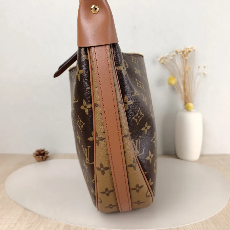 Louis Vuitton Crossbody Bag Loop Hobo Monogram PVC One Size 38 × 10 × 26 cm — detail view 6 of 14