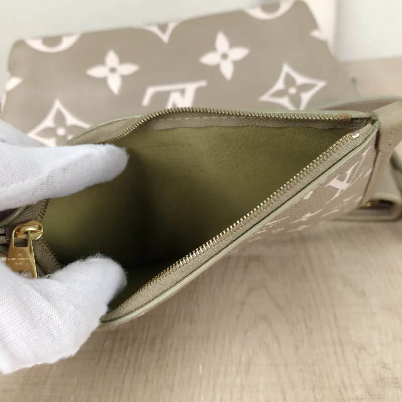 Louis Vuitton Crossbody Bag Carryall Calfskin Small29.5 × 12 × 24 cm — detail view 5 of 14