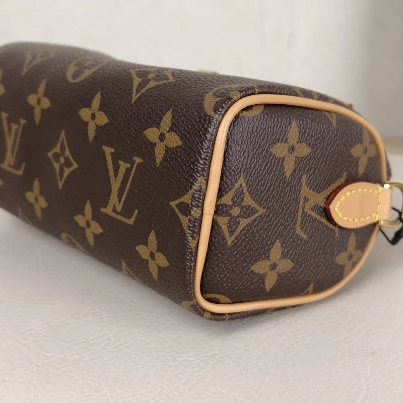 Louis Vuitton Crossbody Bag Speedy Nano Shoulder Strap PV Cnano16 × 7.5 × 10 cm — detail view 11 of 11