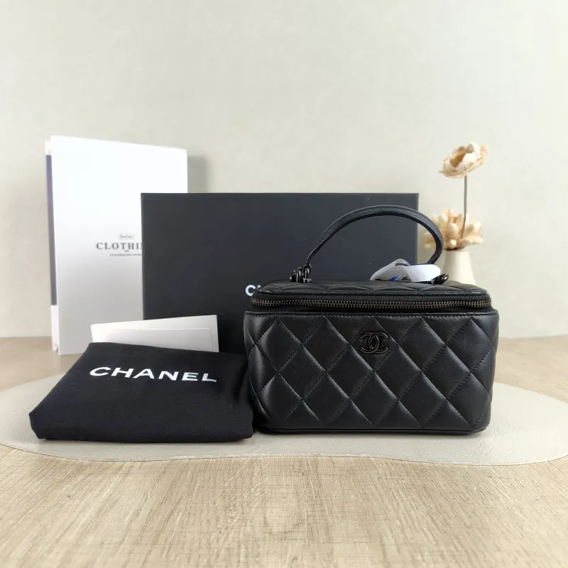 Chanel Crossbody Bag Edition Black Lambskin Mini 16 × 8 × 9.5 cm — cover view 2 of 6