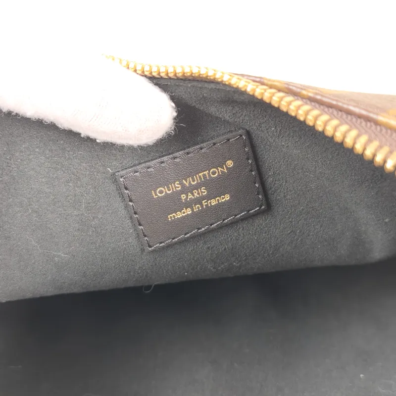 Louis Vuitton Shoulder Bag COOKIE Monogram PVC BB 28.5 × 5 × 19 cm — detail view 4 of 10