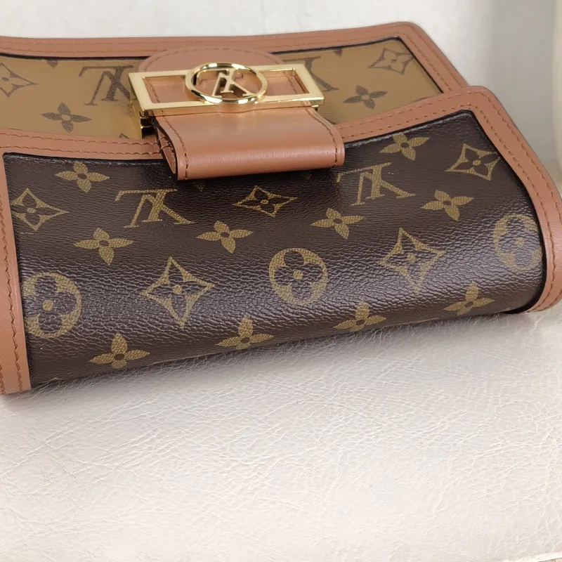 Louis Vuitton Crossbody Bag Dauphine Monogram PVC Mini 20 × 9 × 15 cm — detail view 10 of 11