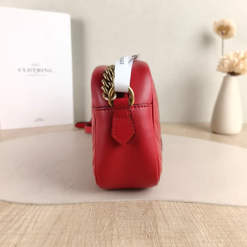 GUCCI Crossbody Bag GG Marmont Marmont Camera Bag Red Calfskin Small 24 × 7 × 13 cm — detail view 1 of 10