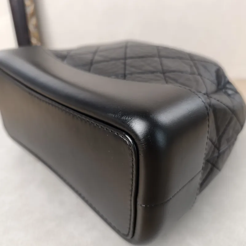 Chanel Backpack Gabrielle Backpack Black CC alfskin22.5 × 10.5 × 23 cm — detail view 13 of 17