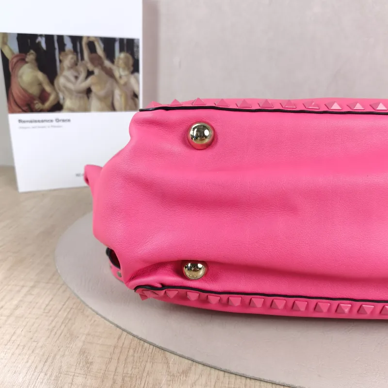 Valentino Shoulder Bag Shoulder Bag Red Calfskin One Size 33 × 12 × 26 cm — detail view 8 of 13