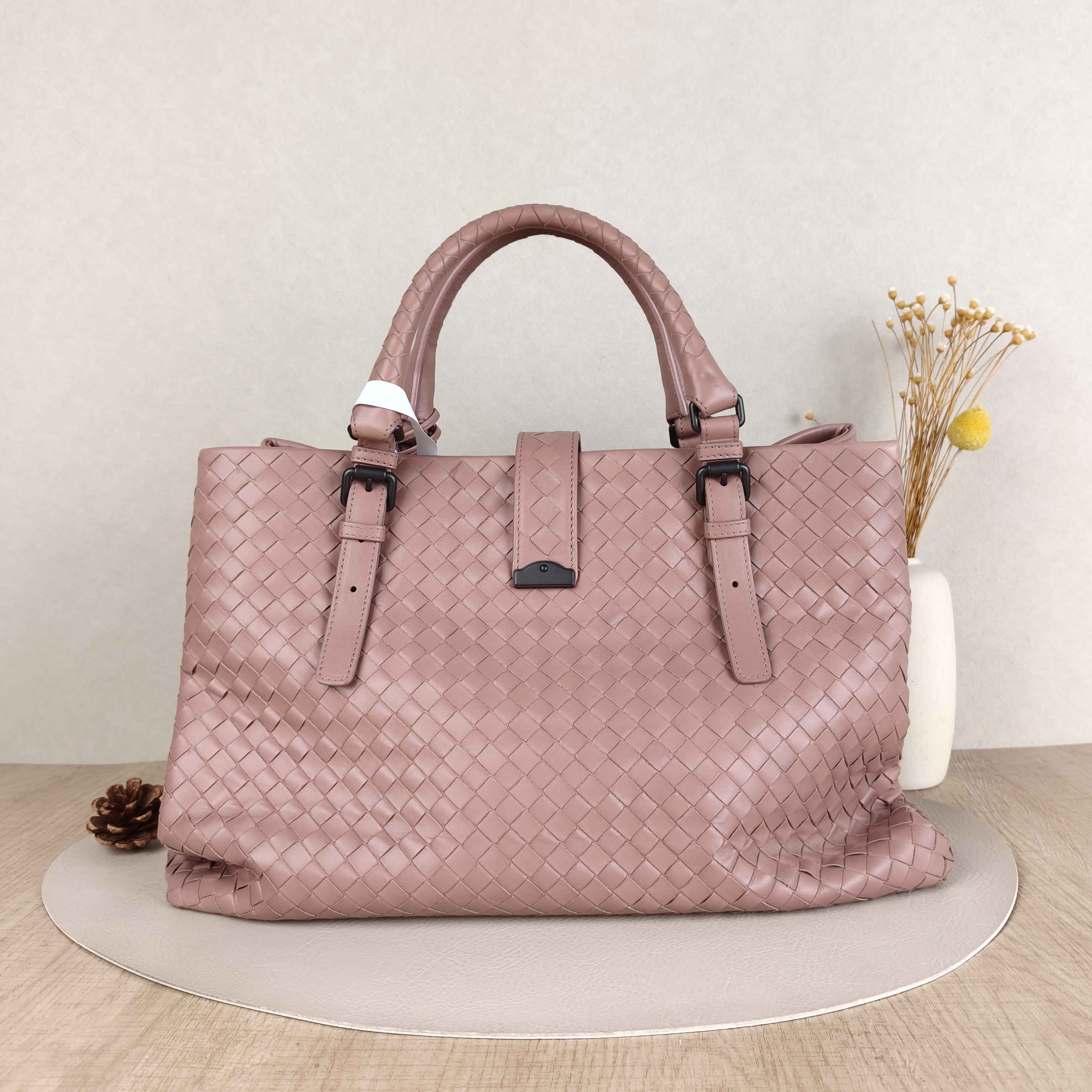 Bottega Veneta Shoulder Baghobo Shoulder Bag Lambskin One Size37 × 17 × 24 cm — cover view 3 of 5
