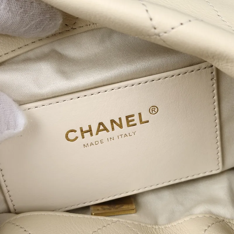 Chanel Crossbody Bag 26c hobo Beige Calfskin One Size 32 × 12 × 24 cm — detail view 7 of 9