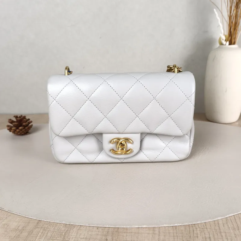 Chanel Crossbody Bag Grey Lambskin One Size19 × 5 × 12.5 cm