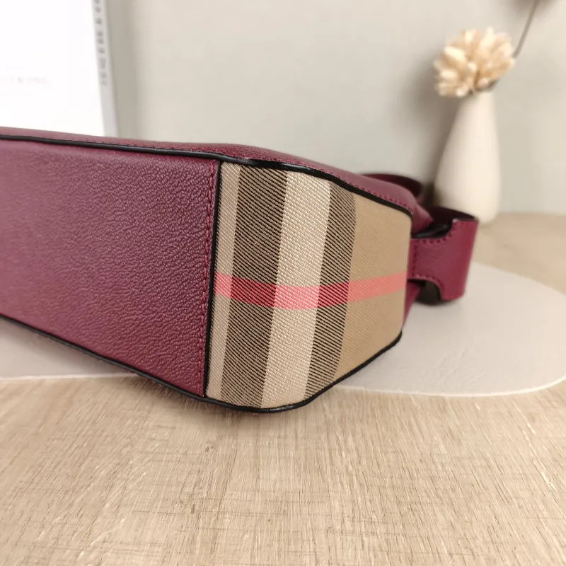 BURBERRY Crossbody Bag Crossbody Bag Red Canvas One Size27 × 9 × 21 cm — detail view 11 of 12