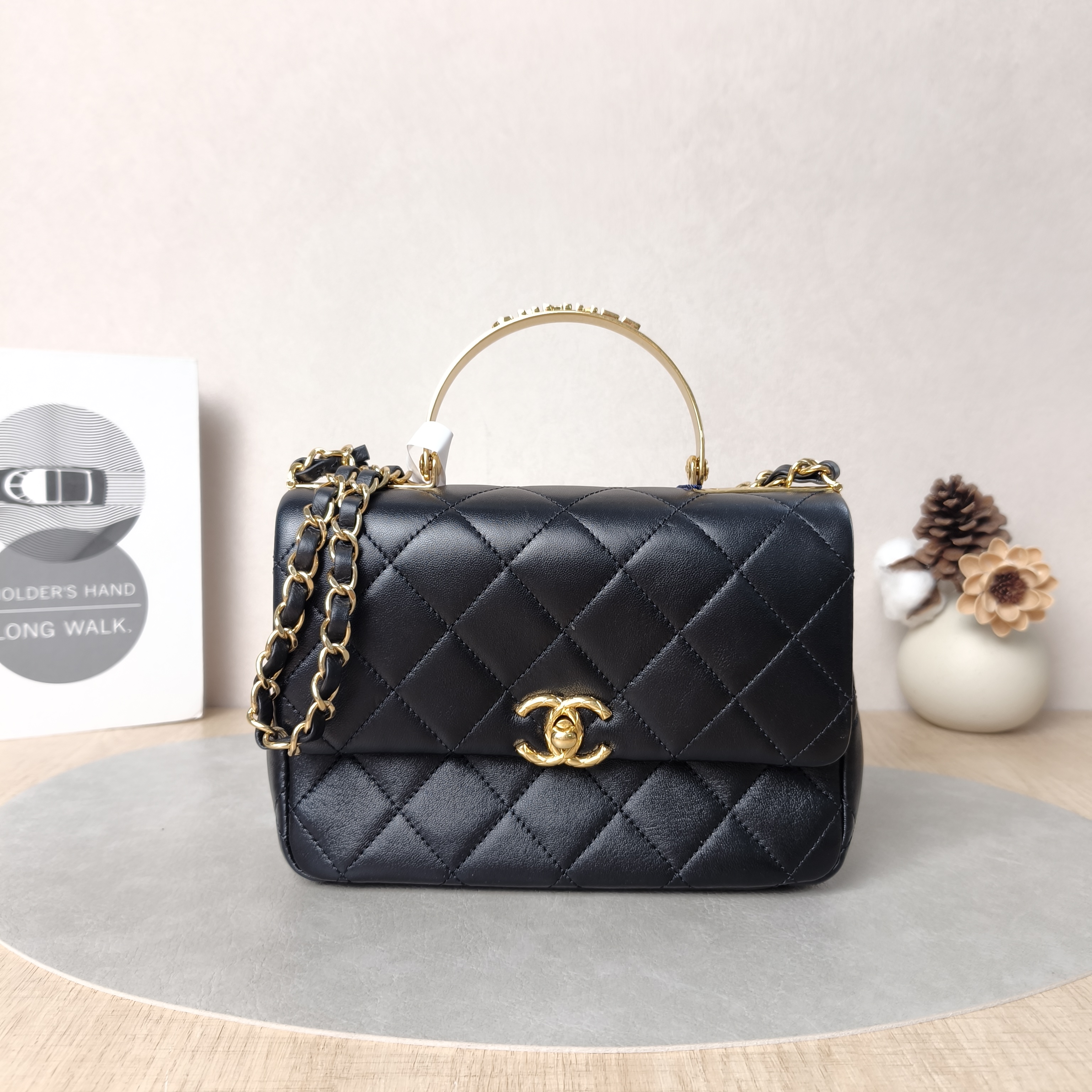 Chanel Crossbody Bag24c mini Black Lambskinmini20.5 × 6 × 14 cm