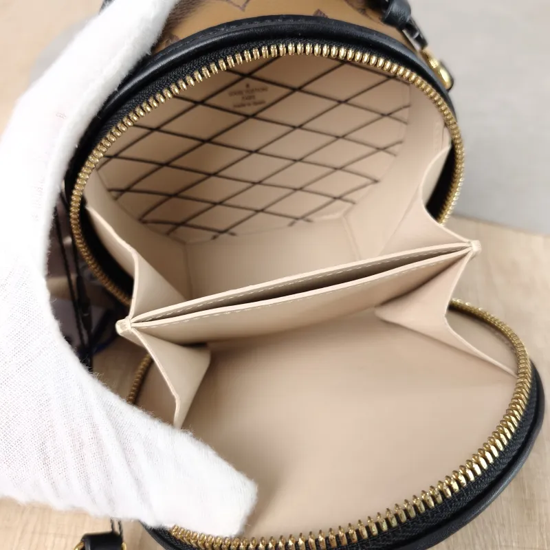 Louis Vuitton Crossbody Bag Mini BOITE CHAPEAU Monogram PVC Mini 13 × 6.5 × 12 cm — detail view 4 of 11