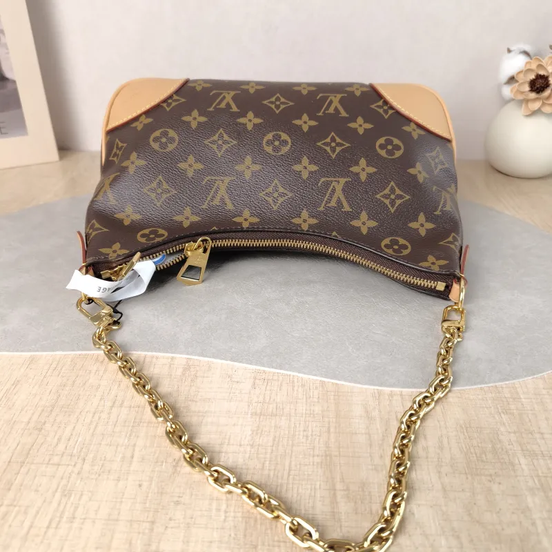 Louis Vuitton Crossbody Bag Boulogne PVC Small 26 × 9.5 × 16 cm — detail view 8 of 11