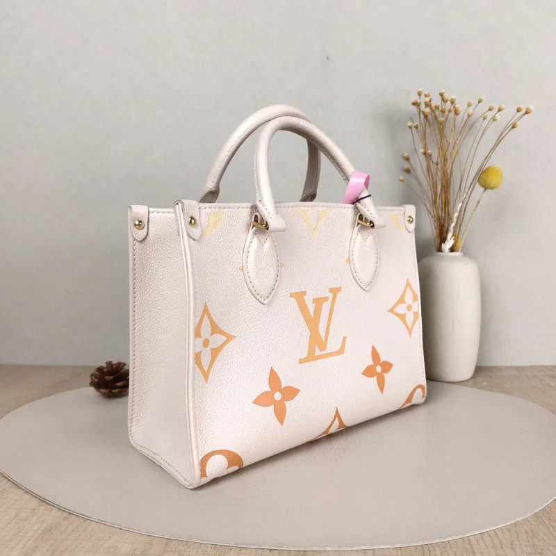 Louis Vuitton Shoulder Bag Onthego Beige Empreinte Embossed Calfskin Small 25 × 11.5 × 19 cm — cover view 5 of 5
