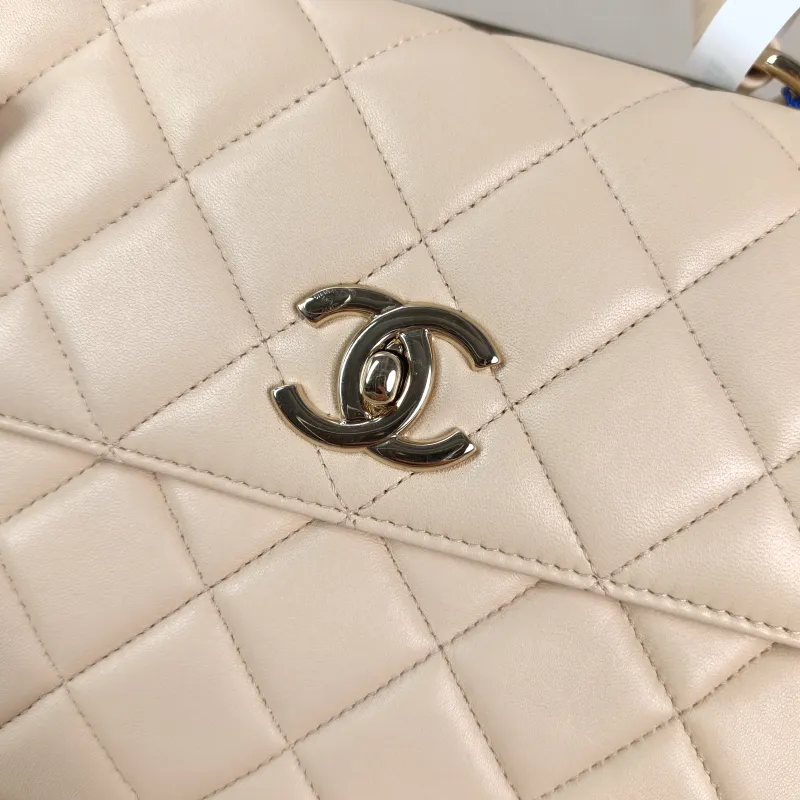 Chanel Crossbody Bag Trendy CC Beige Lambskin Small 25 × 12 × 17 cm 31 — detail view 10 of 14