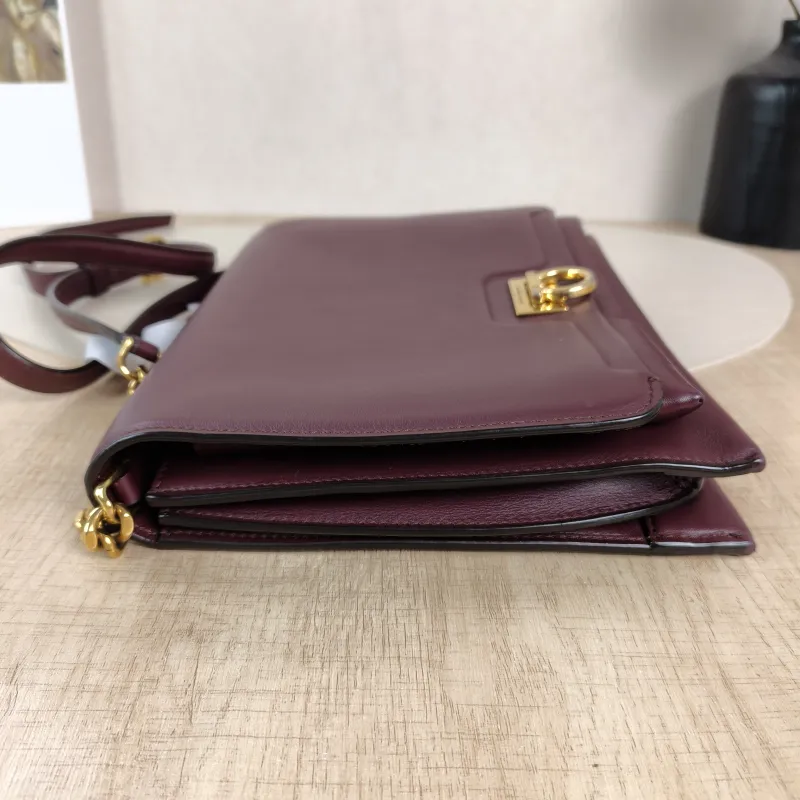 FERRAGAMO Shoulder Bag Shoulder Bag Calfskin One Size24 × 4 × 19 cm — detail view 3 of 11
