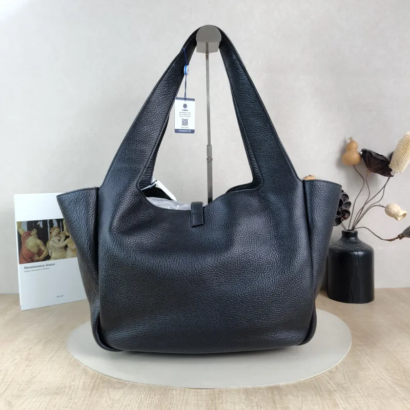 SAINT LAURENT Shoulder Bag LE 5 À 7 BEA Black One Size36 × 11 × 28 cm — cover view 3 of 5