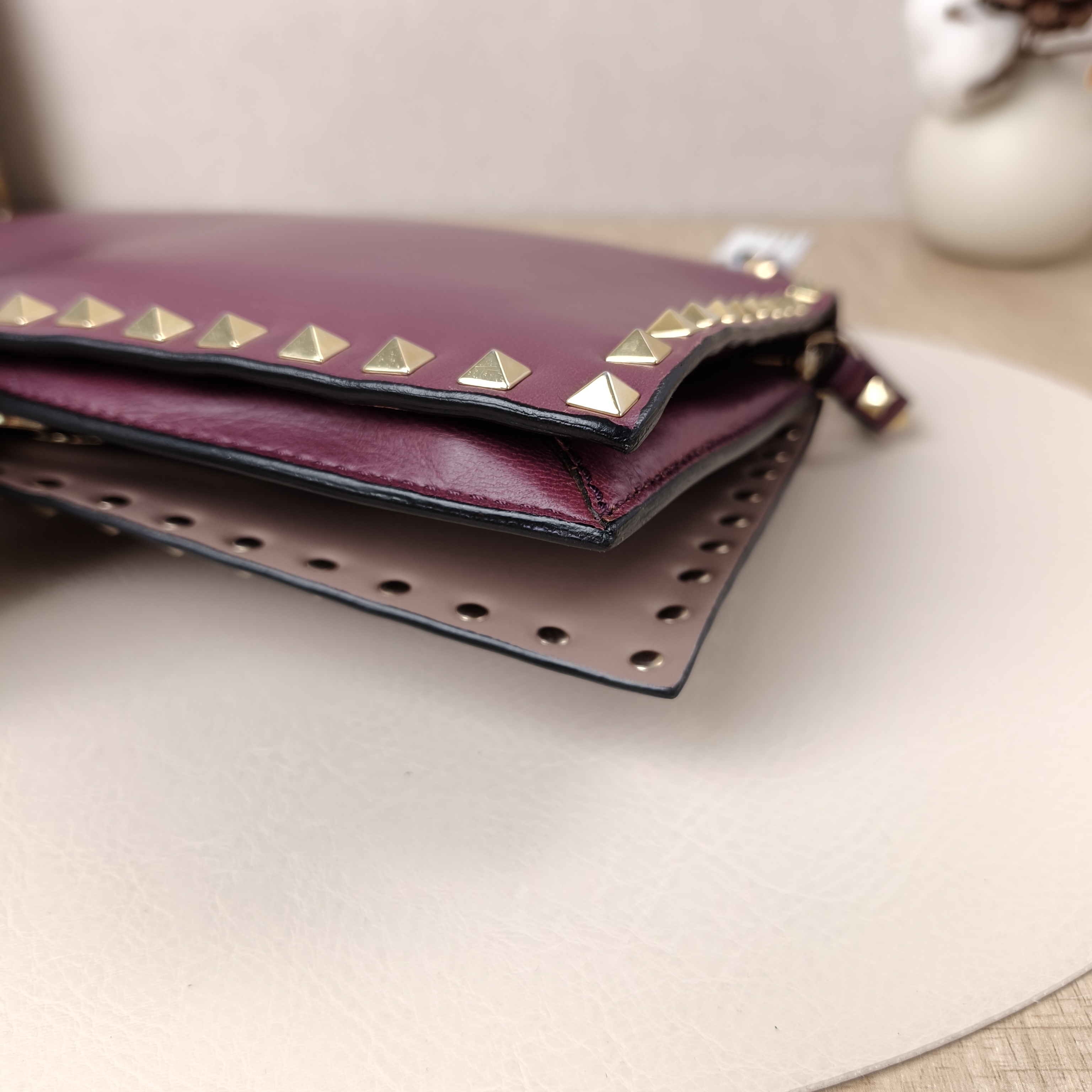 Valentino Clutch Lambskin · Dust Bag · 28 × 3 × 16 cm — cover view 7 of 10