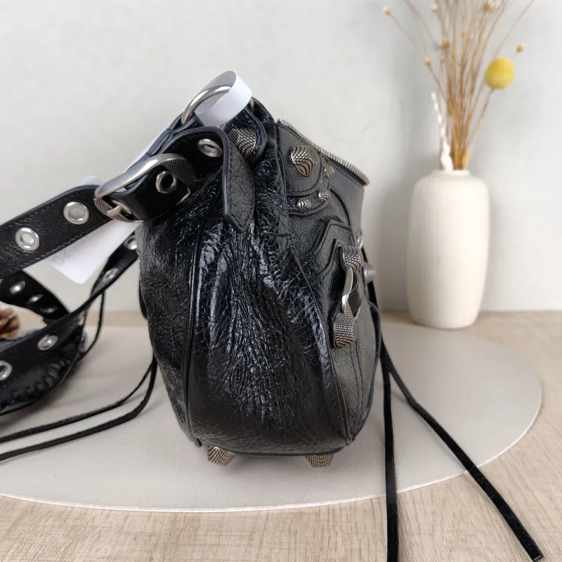 BALENCIAGA Crossbody Bag LE CAGOLE Black Lambskin Small 33 × 8.5 × 16 cm — detail view 1 of 10