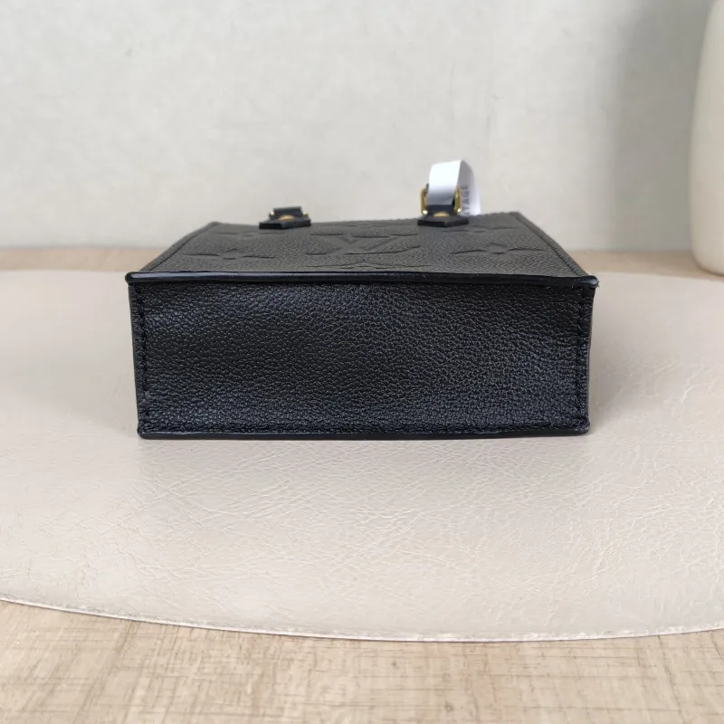 Louis Vuitton Crossbody Bag PETIT SAC PLAT Mini Black Calfskin Mini 14 × 5 × 17 cm — cover view 3 of 5