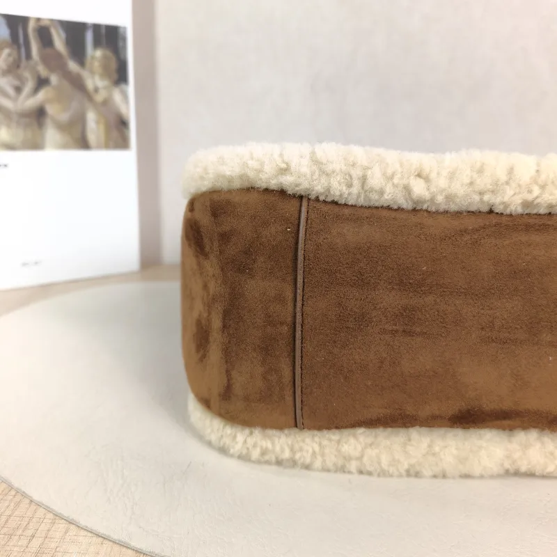 SAINT LAURENT Shoulder Bag LE 5 À 7 Hobo Brown Suede Small 22 × 8.5 × 23 cm — detail view 1 of 10