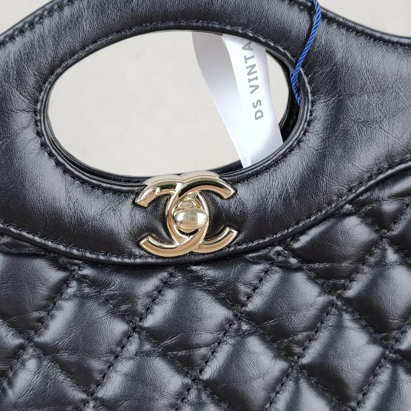 Chanel Crossbody Bag31Bag Black Waxed Leathermini23 × 5.5 × 22 cm — detail view 3 of 12