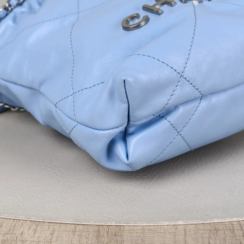 Chanel Shoulder Bag22Bag Blue CC alfskinmini20 × 6 × 19 cm — detail view 8 of 11