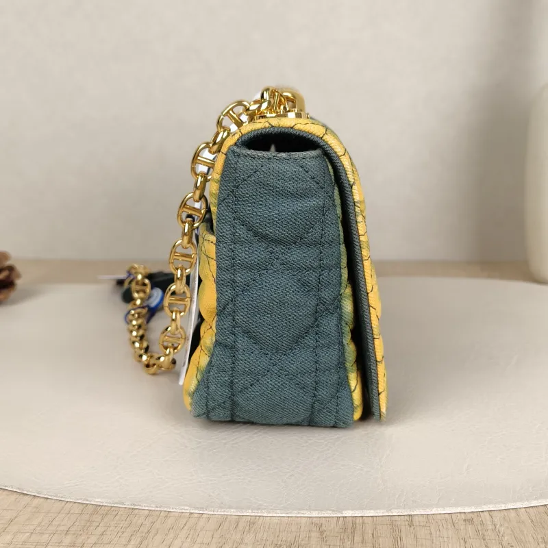 DIOR Crossbody Bag Caro Chain Bag Colorblock Canvas20 × 7 × 13.5 cm — cover view 3 of 9