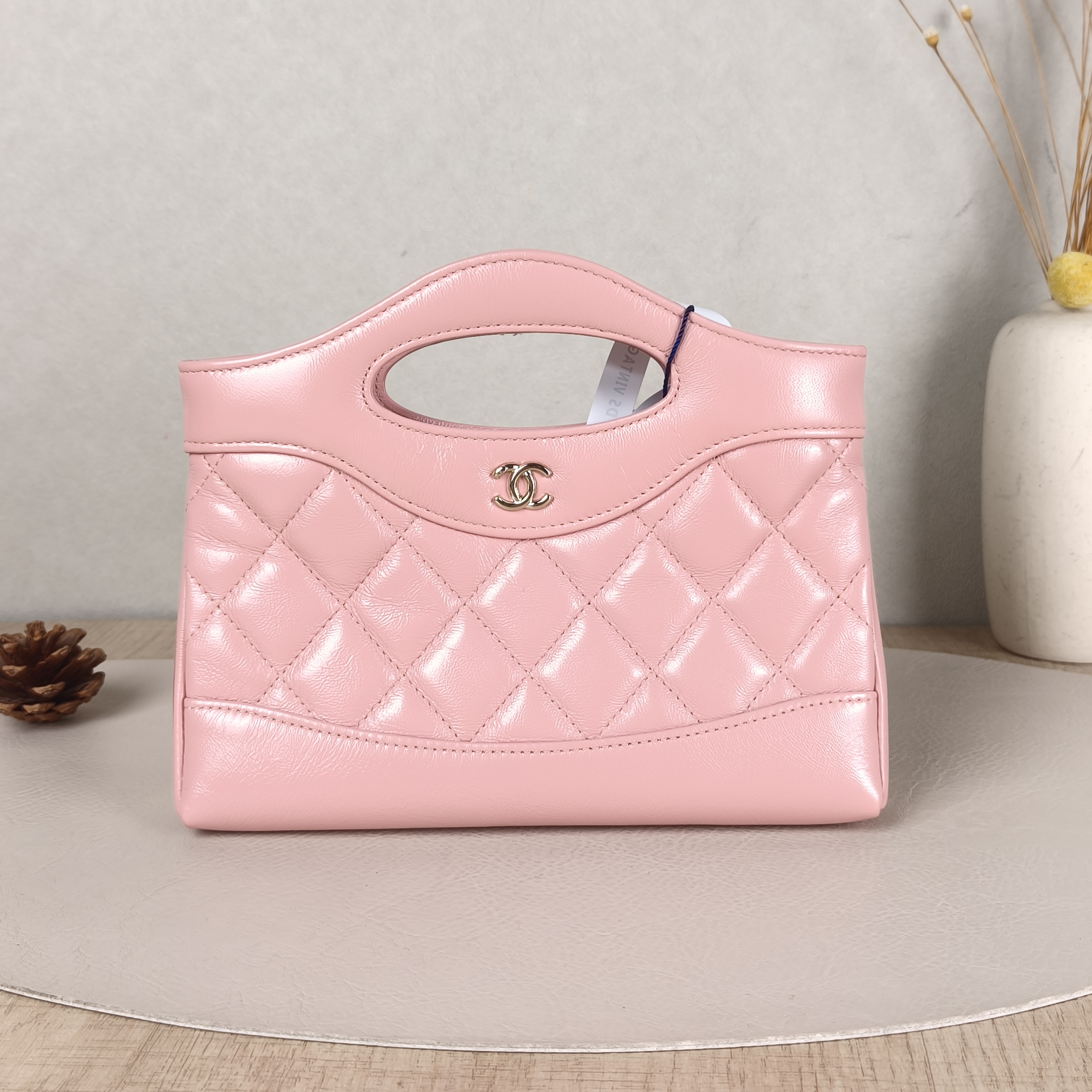 Chanel Crossbody Bag31Bag Pink Waxed Leathernano20.5 × 3.5 × 17 cm