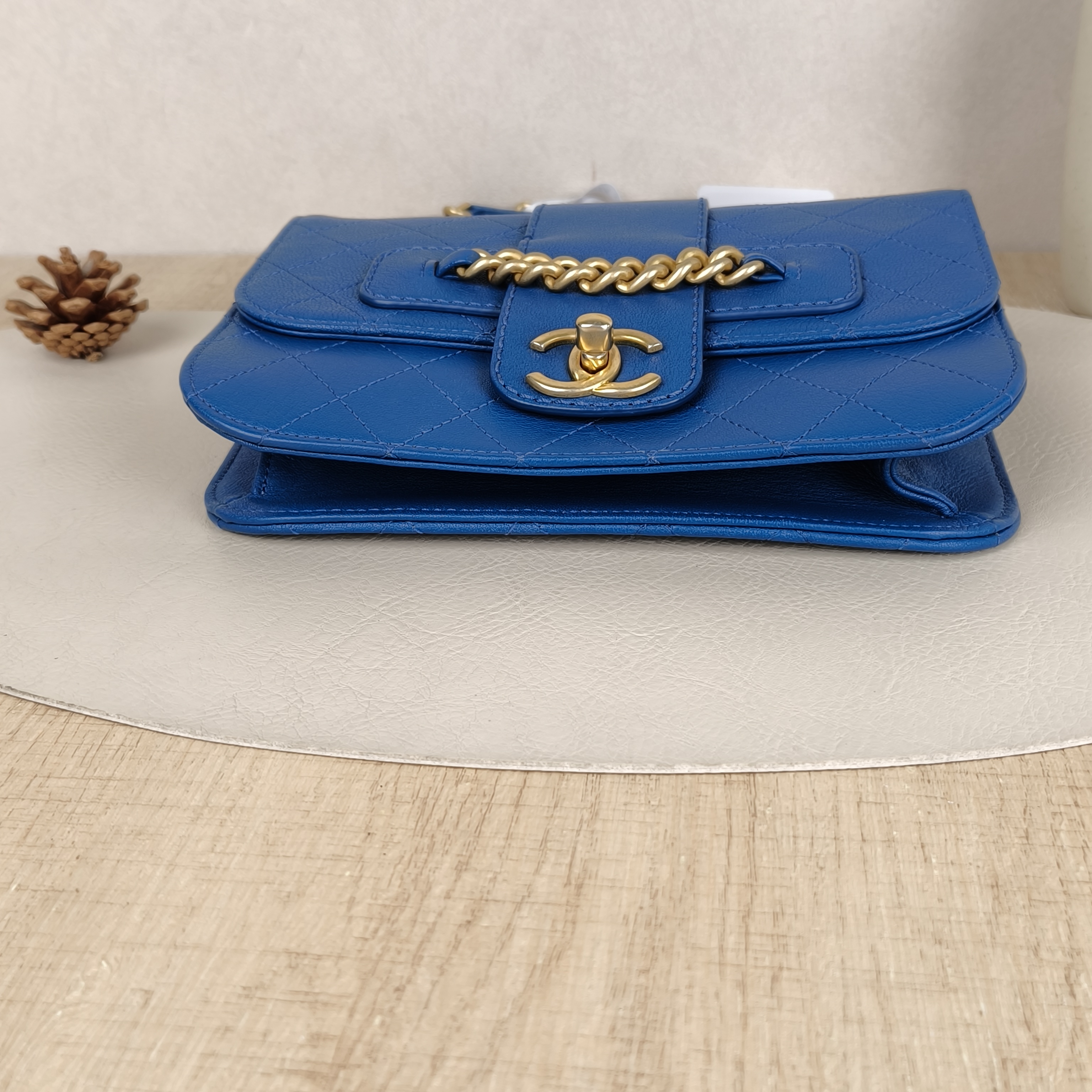 Chanel Crossbody Bagcf Collection Crossbody Bag Blue Calfskin One Size21 × 3.5 × 16 cm — cover view 6 of 8