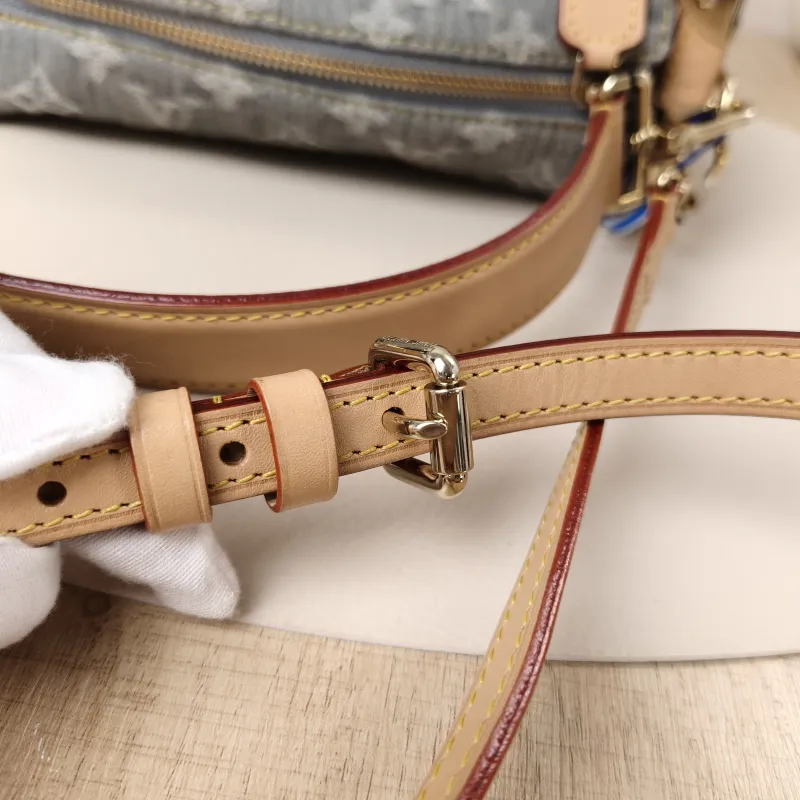 Louis Vuitton Crossbody Bag Side Trunk Box Grey Medium23.5 × 8.5 × 16 cm — detail view 10 of 12