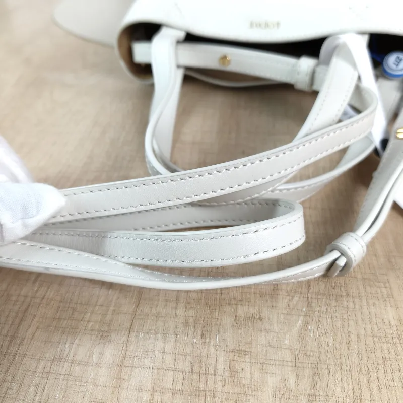 LOEWE Crossbody Bag Puzzle Fold Shopping Tote Taupe · White Calfskinmini16.5 × 9.5 × 20 cm — detail view 8 of 11