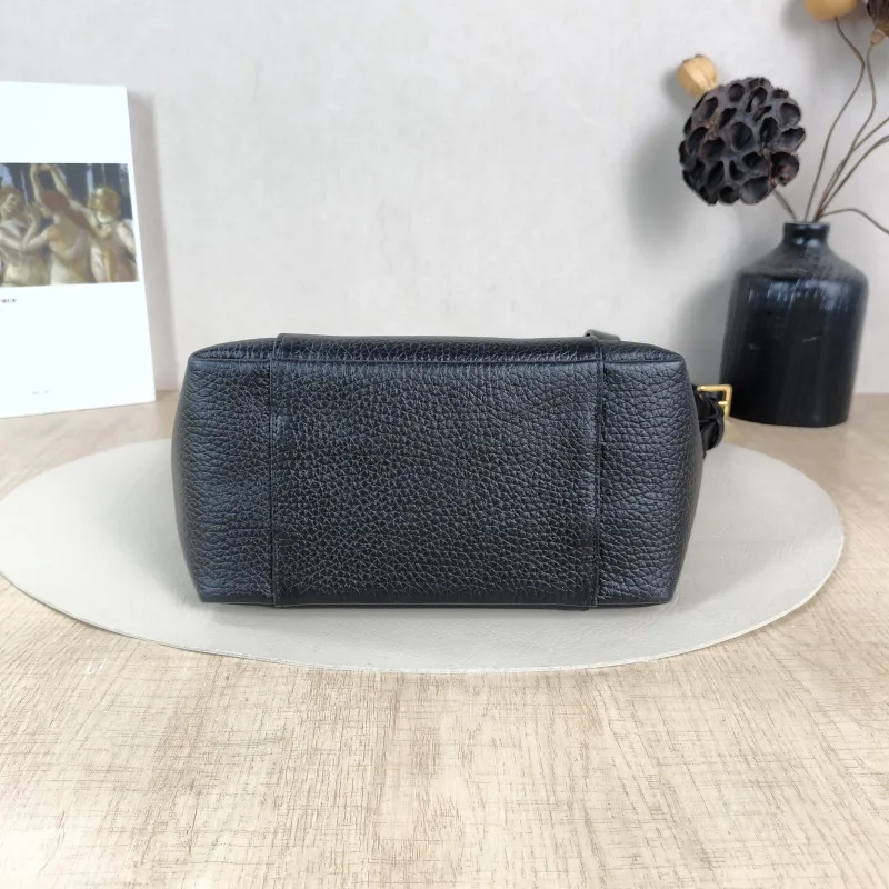 DIOR Top Handle Bag Signature Bucket Bag Black Calfskin Small 21 × 11 × 19 cm — cover view 5 of 5