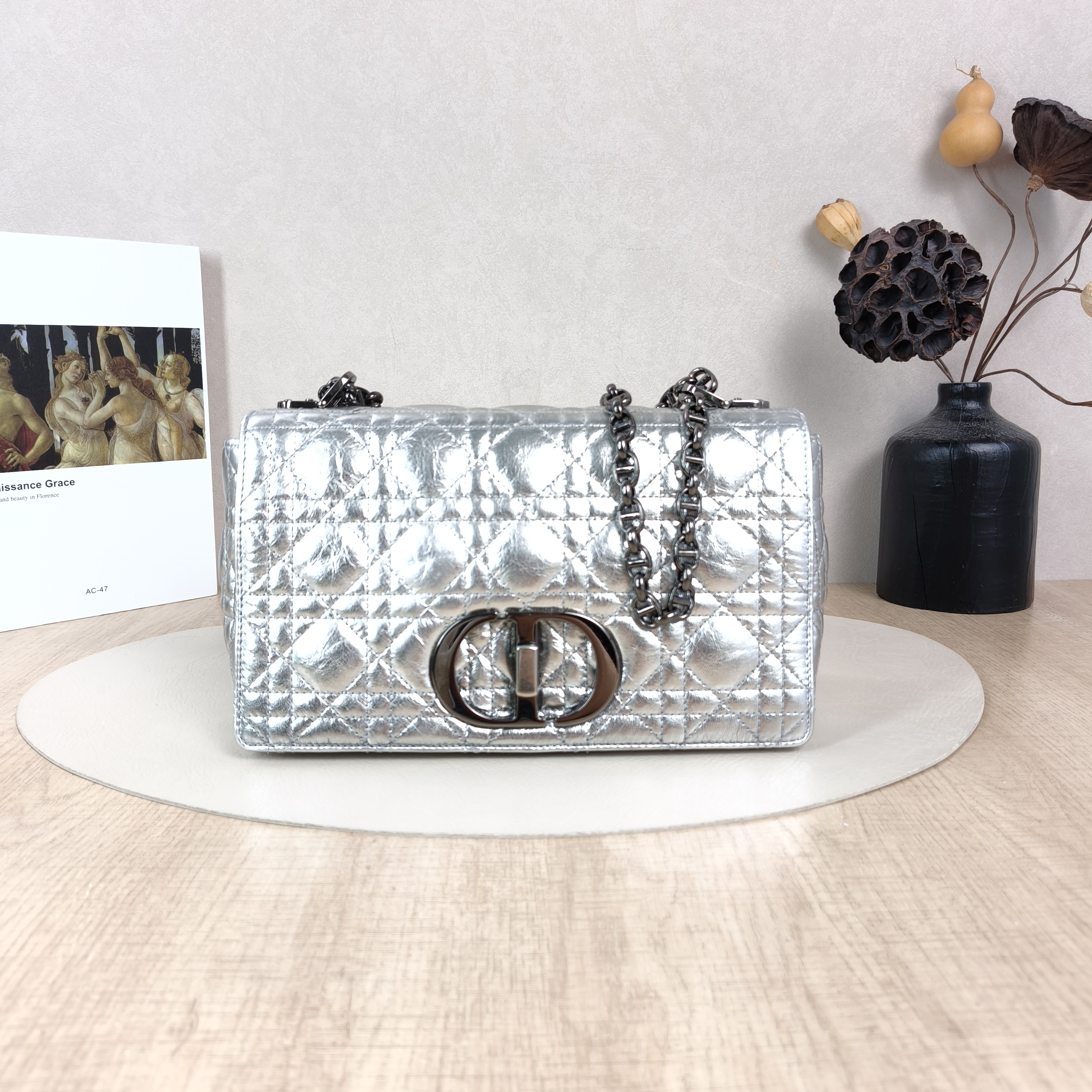 DIOR Shoulder Bag Caro Chain Bag Silver Calfskin Medium25.5 × 8 × 15.5 cm