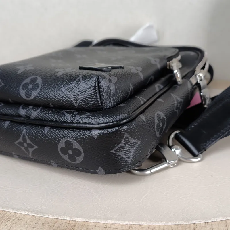 Louis Vuitton Shoulder Bag Avenue Shoulder Bag Black Monogram PVC One Size 15.5 × 7.5 × 25 cm — detail view 4 of 10