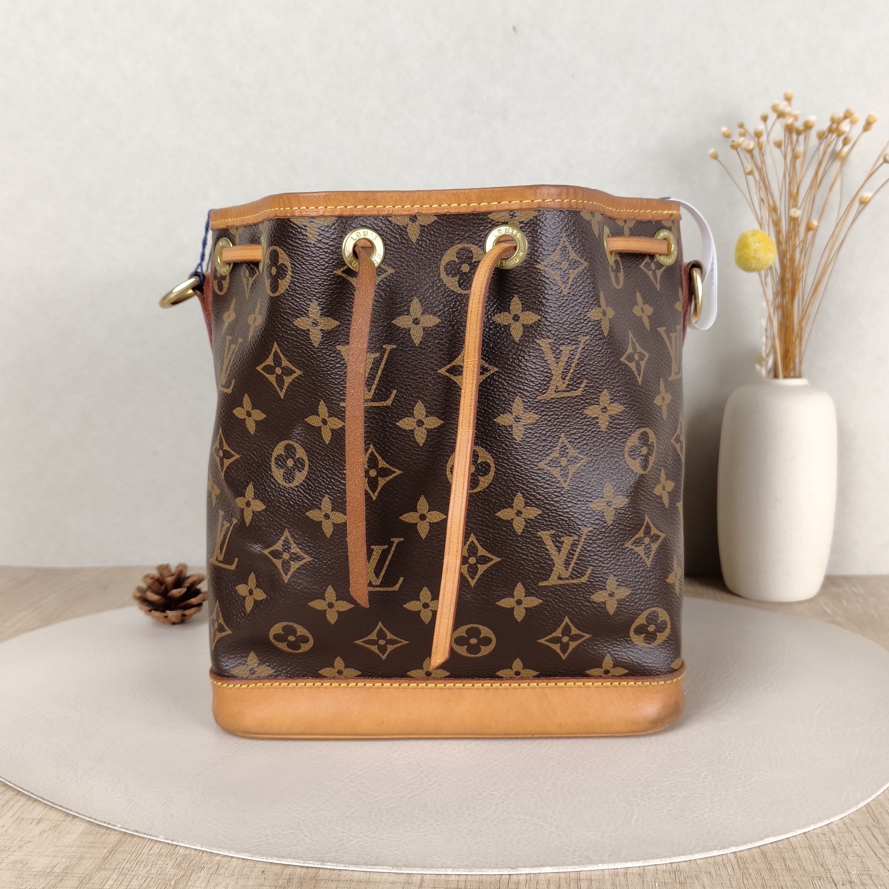 Louis Vuitton Crossbody Bag Noé Bucket Bag BB Monogram PVCBB22 × 15 × 24 cm