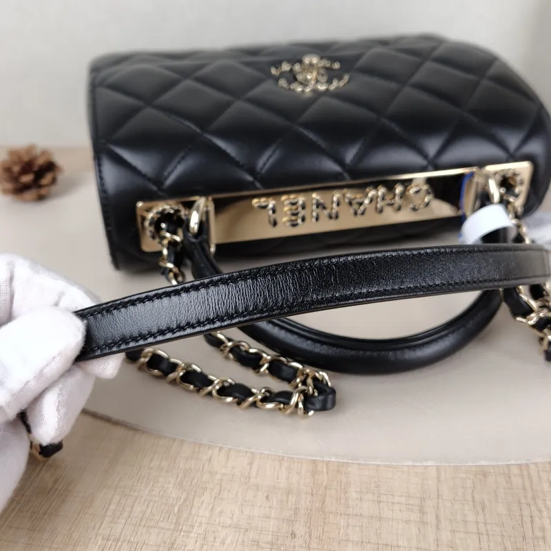 Chanel Crossbody Bag 23s trendy cc Black Lambskin Small 25 × 12 × 17 cm — detail view 11 of 15