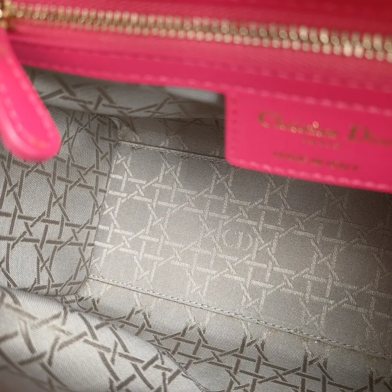 DIOR Top Handle Bag Lady Lady Dior Bag Red Lambskin Medium 24 × 12 × 21 cm — detail view 1 of 10