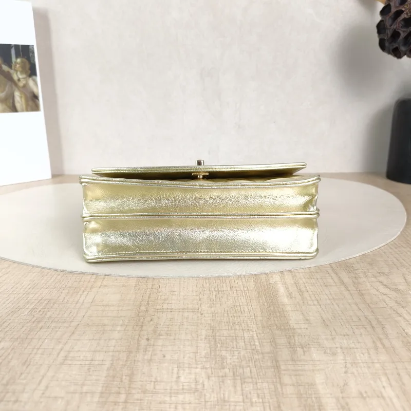 Chanel Crossbody Bag26c Gold Grained Calfskin One Size18.5 × 6 × 11 cm — cover view 5 of 6