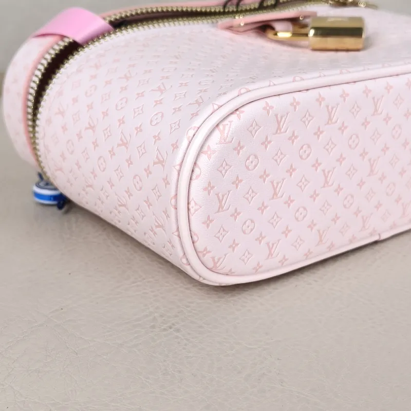 Louis Vuitton Shoulder Bag VANITY POUCH Cosmetic Bag Pink Calfskin One Size 19 × 6.5 × 11.5 cm — detail view 4 of 14