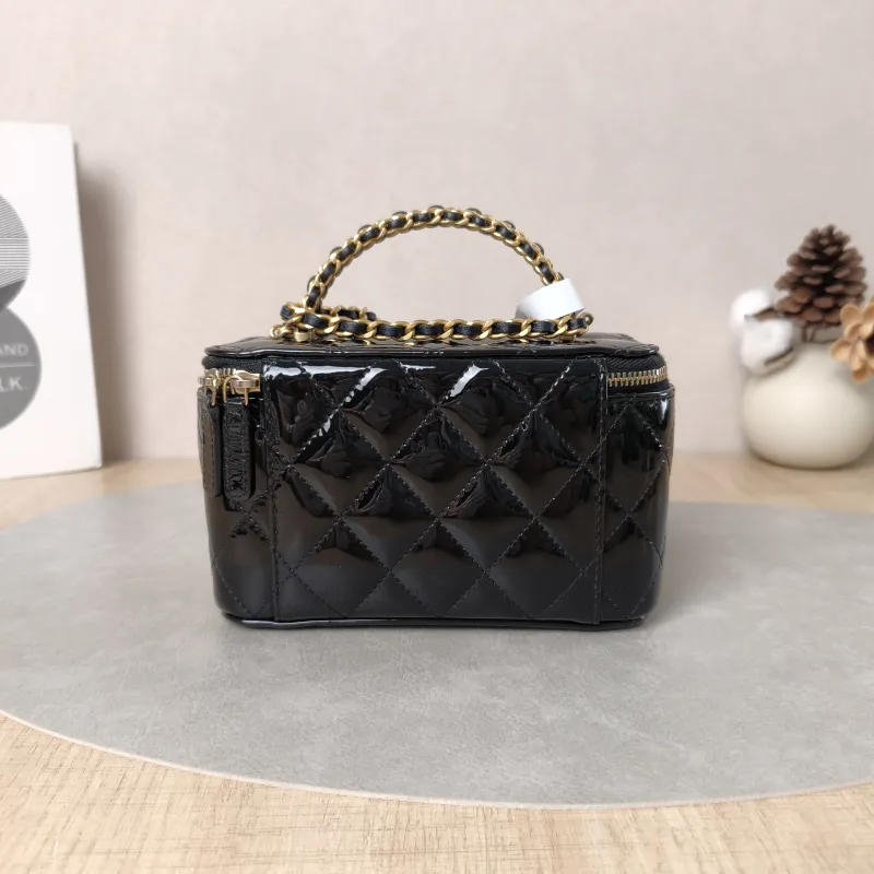 Chanel Crossbody Bag Edition Black Patent Leathermini16 × 8 × 9.5 cm — cover view 3 of 5