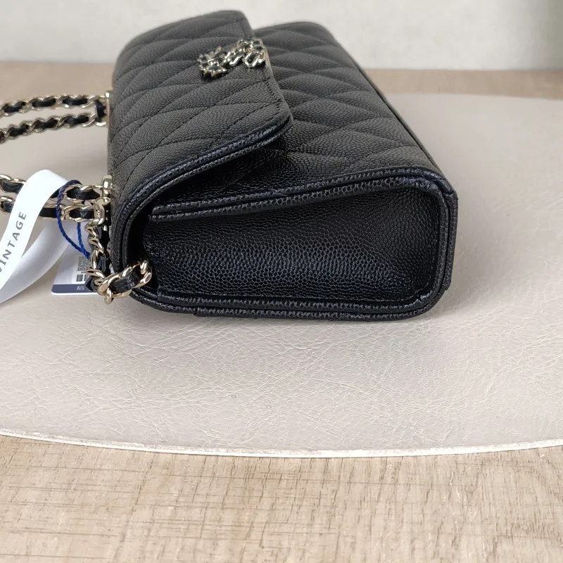 Chanel Crossbody Bag kelly Black Grained Calfskin One Size18 × 4.5 × 10 cm — detail view 8 of 15
