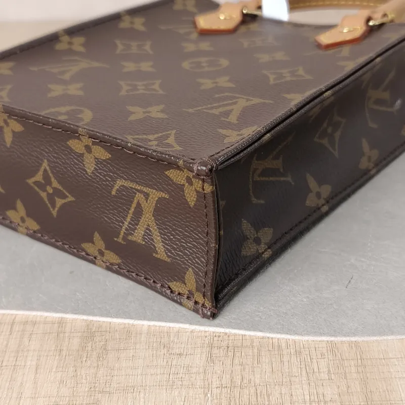 Louis Vuitton Crossbody Bag PETIT SAC PLAT Mini Monogram PVC Mini 14 × 5 × 17 cm — detail view 5 of 9